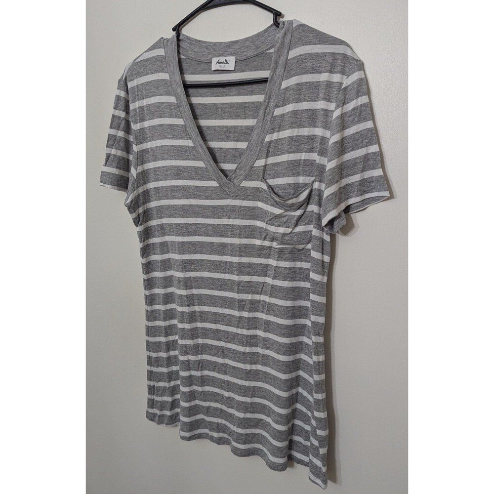 Amalli Talli Grey & White Striped Tee size Medium Tall